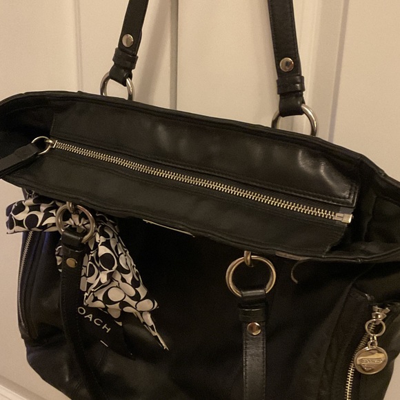 Coach Black Leather Bag - Patterned Scarf NOT included - Picture 9 of 9